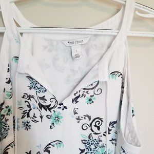 Cute top by White House Black Market